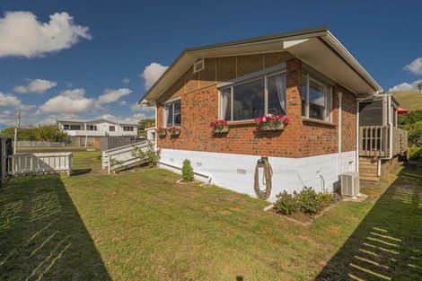 Photo of property in 1 Kawakawa Road, Whitianga, 3510