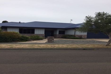 Photo of property in 5 Regent Drive, Paraparaumu Beach, Paraparaumu, 5032