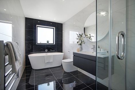 Photo of property in 2 Laquinta Place, Flat Bush, Auckland, 2019