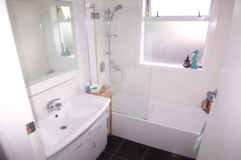 Photo of property in 62 Boston Avenue, Hornby, Christchurch, 8042