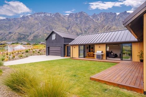 Photo of property in 6a Kinross Lane, Jacks Point, Queenstown, 9371