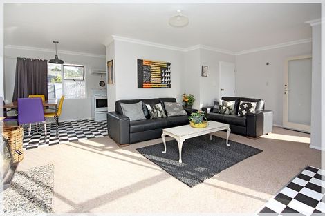 Photo of property in 49 Strathmore Avenue, Levin, 5510