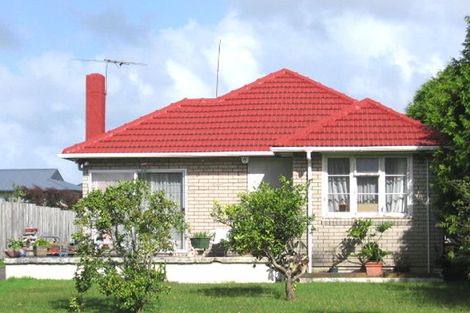 Photo of property in 494 Swanson Road, Ranui, Auckland, 0612