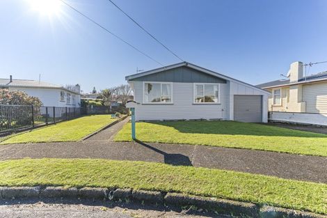 Photo of property in 6 Buckland Place, Spotswood, New Plymouth, 4310