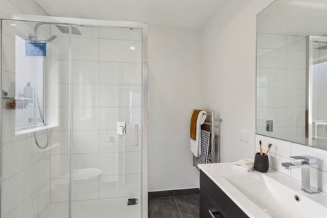 Photo of property in 64 Kakariki Grove, Waikanae, 5036