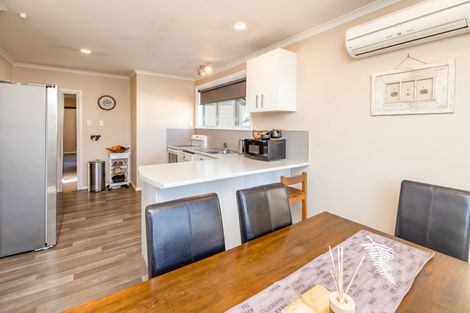 Photo of property in 8 Lindon Street, Rangiora, 7400