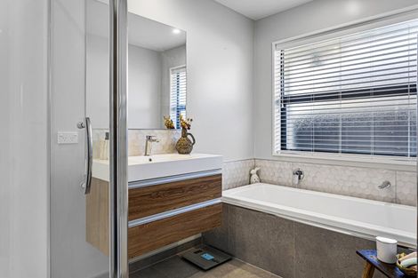 Photo of property in 28 Highgate Drive, Rangiora, 7400