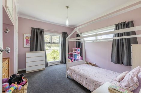 Photo of property in 71 Laws Road, Dannevirke, 4972