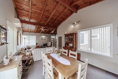 Photo of property in 30 Higginson Street, Otane, 4202