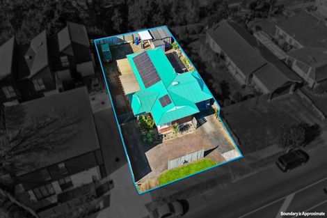 Photo of property in 40 Cascades Road, Pakuranga Heights, Auckland, 2010