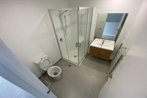 Photo of property in 2 Mikoikoi Crescent, Mangere Bridge, Auckland, 2022