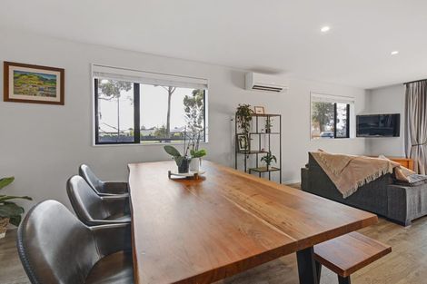 Photo of property in 22 Minerva Crescent, Woodend, 7610