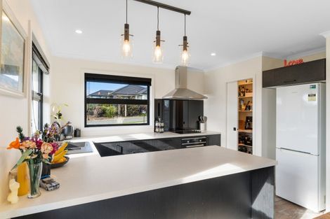 Photo of property in 32 Katania Heights, Brightwater, 7022