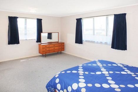 Photo of property in 12 Roore Street, Foxton Beach, Foxton, 4815