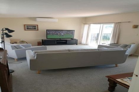 Photo of property in 28 The Quarterdeck, Whitby, Porirua, 5024