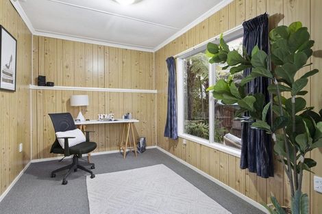 Photo of property in 12 Malmo Place, Massey, Auckland, 0614