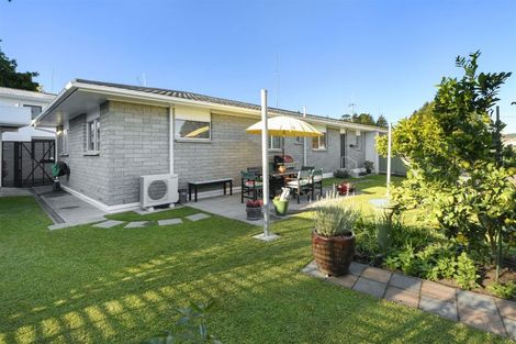 Photo of property in 27 Roys Road, Parkvale, Tauranga, 3112