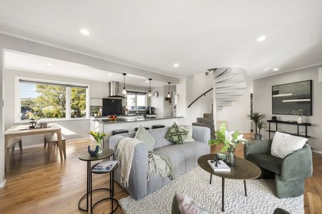 Photo of property in 23 Beazley Avenue, Paparangi, Wellington, 6037