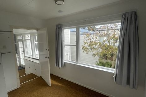 Photo of property in 19 Myrtle Crescent, Mount Cook, Wellington, 6021