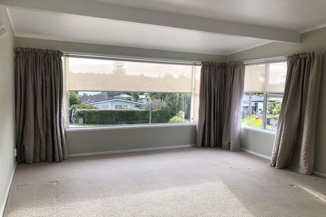 Photo of property in 54 Newhaven Terrace, Mairangi Bay, Auckland, 0630