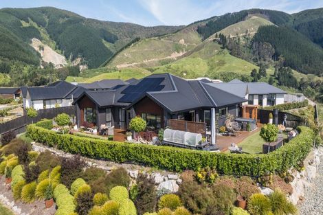 Photo of property in 17 Huntaway Close, Stoke, Nelson, 7011