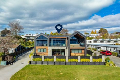 Photo of property in 336 Lake Terrace, Two Mile Bay, Taupo, 3330