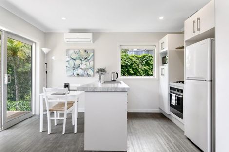 Photo of property in 10 Hawai Street, Two Mile Bay, Taupo, 3330