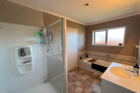 Photo of property in 10 Almond Grove, Feilding, 4702