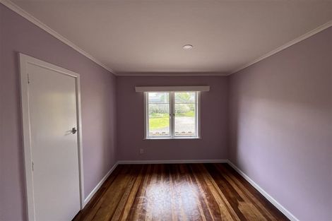 Photo of property in 2a/2 Matipo Road, Te Atatu Peninsula, Auckland, 0610