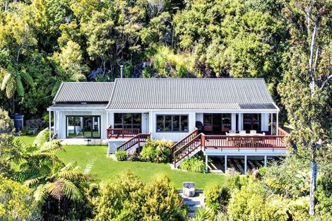 Photo of property in 8344c State Highway 35, Whanarua Bay, Te Kaha, 3199