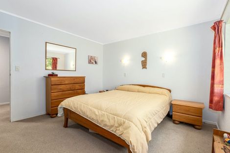 Photo of property in 23 Exploration Way, Whitby, Porirua, 5024