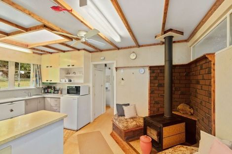 Photo of property in 58 Hine Road, Wainuiomata, Lower Hutt, 5014