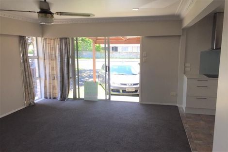 Photo of property in 1/8 Ocean View Road, Weymouth, Auckland, 2103