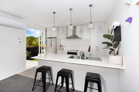 Photo of property in 99 Hobsonville Road, West Harbour, Auckland, 0618