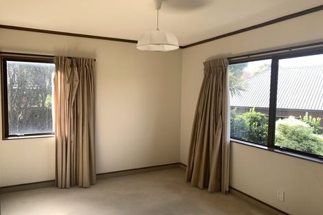 Photo of property in 3 Aintree Grove, Churton Park, Wellington, 6037