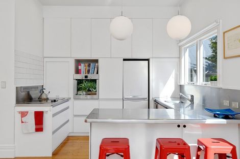 Photo of property in 913 Colombo Street, Christchurch Central, Christchurch, 8013