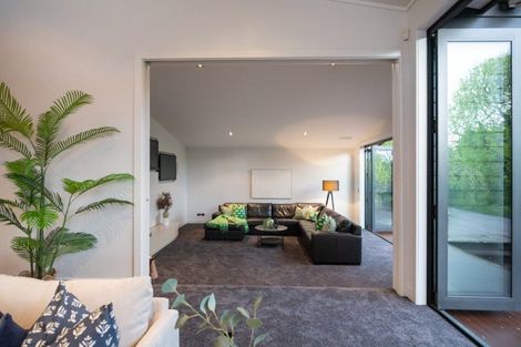 Photo of property in 27a Phoenix Avenue, Hokowhitu, Palmerston North, 4410