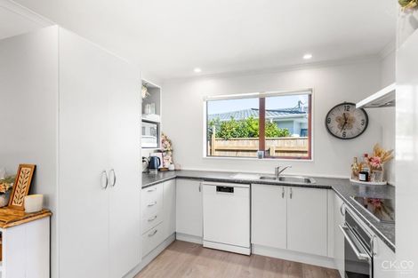 Photo of property in 19 Phar Lap Grove, Trentham, Upper Hutt, 5018