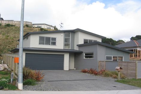 Photo of property in 6 Sedgley Grove, Churton Park, Wellington, 6037