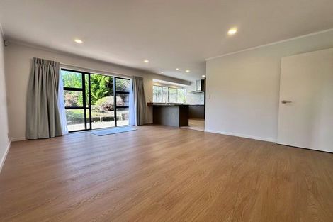 Photo of property in 39 Golfland Drive, Golflands, Auckland, 2013