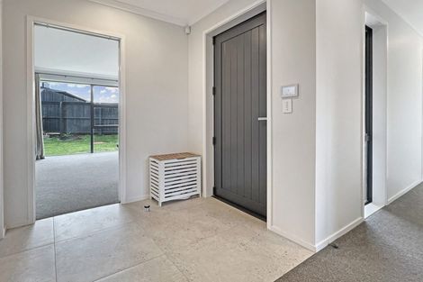 Photo of property in 3 Omahuru Road, Glenbrook, 2681