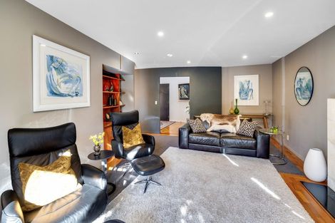 Photo of property in 32 Kilmarnock Street, Riccarton, Christchurch, 8011