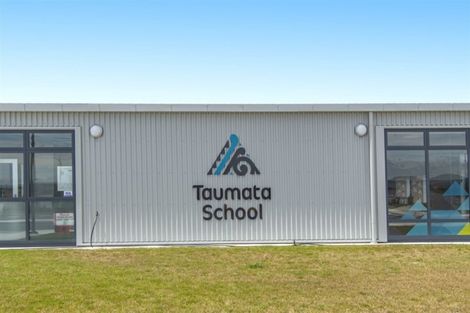 Photo of property in 9r Bradley Avenue, Pyes Pa, Tauranga, 3112