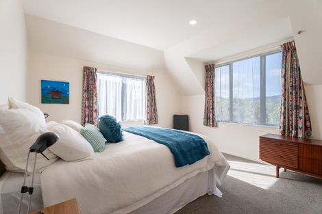 Photo of property in 157 Westchester Drive, Churton Park, Wellington, 6037