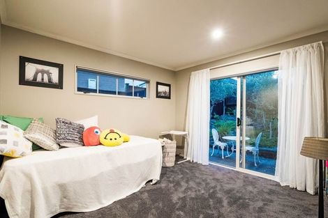 Photo of property in 5 Chateau Rise, Flat Bush, Auckland, 2016