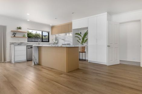 Photo of property in 9 Takahe Drive, Paraparaumu Beach, Paraparaumu, 5032