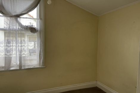 Photo of property in 128 Wallace Street, Mount Cook, Wellington, 6021