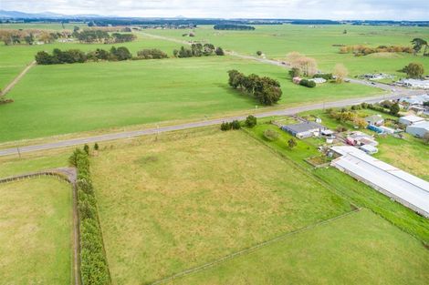 Photo of property in 27 Rangiotu Road, Himatangi, 4477