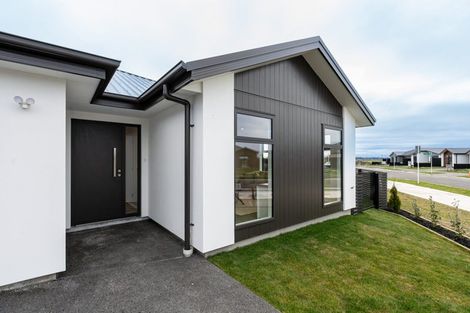 Photo of property in 35 Mcgarry Drive, Kaiapoi, 7630