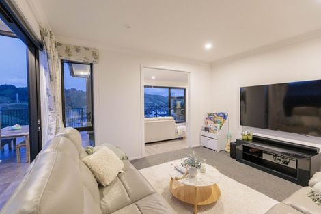 Photo of property in 12 Atherton Terrace, Churton Park, Wellington, 6037
